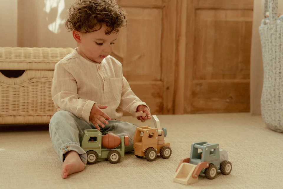 Little Dutch Bulldozer - Image 3